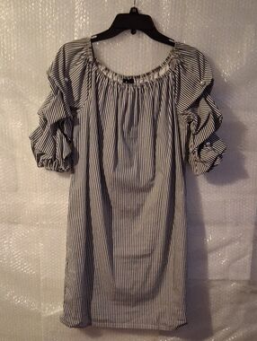 MSK ( Musk ) Size Medium Womens Navy & White Striped Off-Shoulder Shift Dress